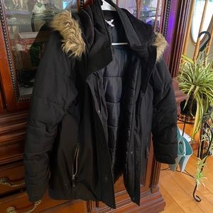 Women’s winter coat M (8-10) time and tru